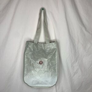 Lululemon shopping tote small reusable snap closure